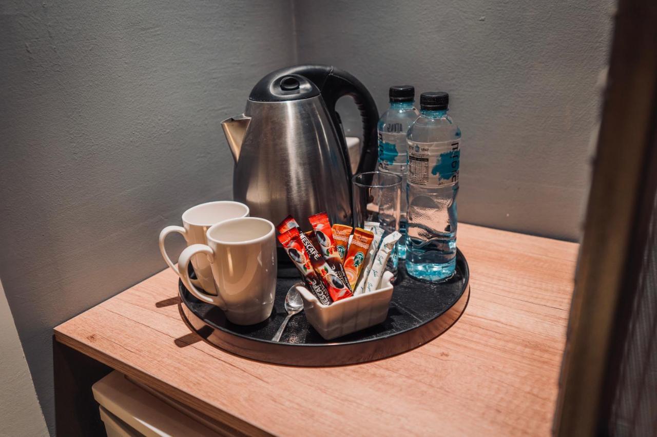 Baden Hotel Suites Amman Bagian luar foto