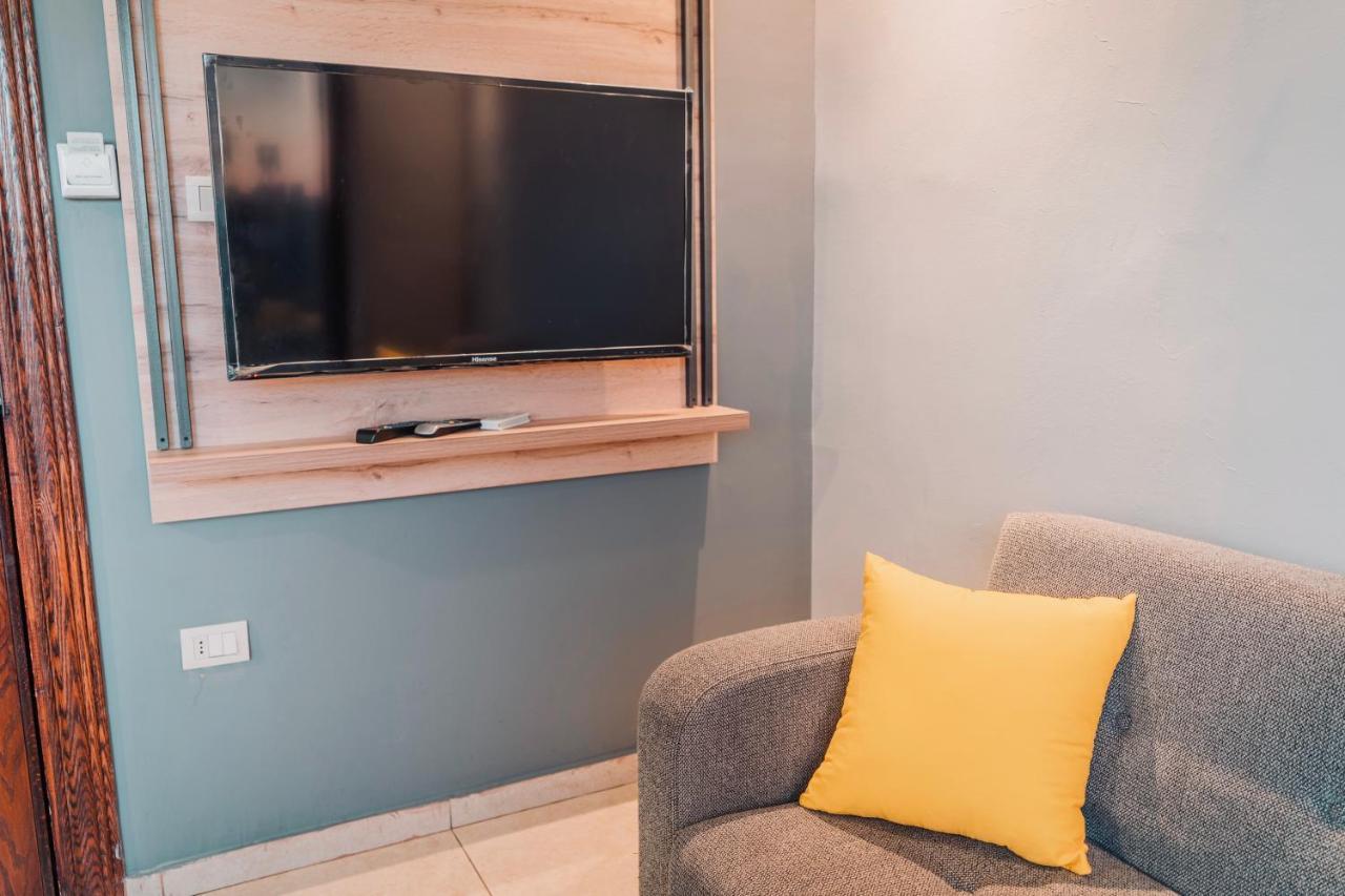 Baden Hotel Suites Amman Bagian luar foto