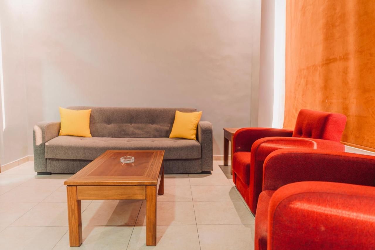 Baden Hotel Suites Amman Bagian luar foto