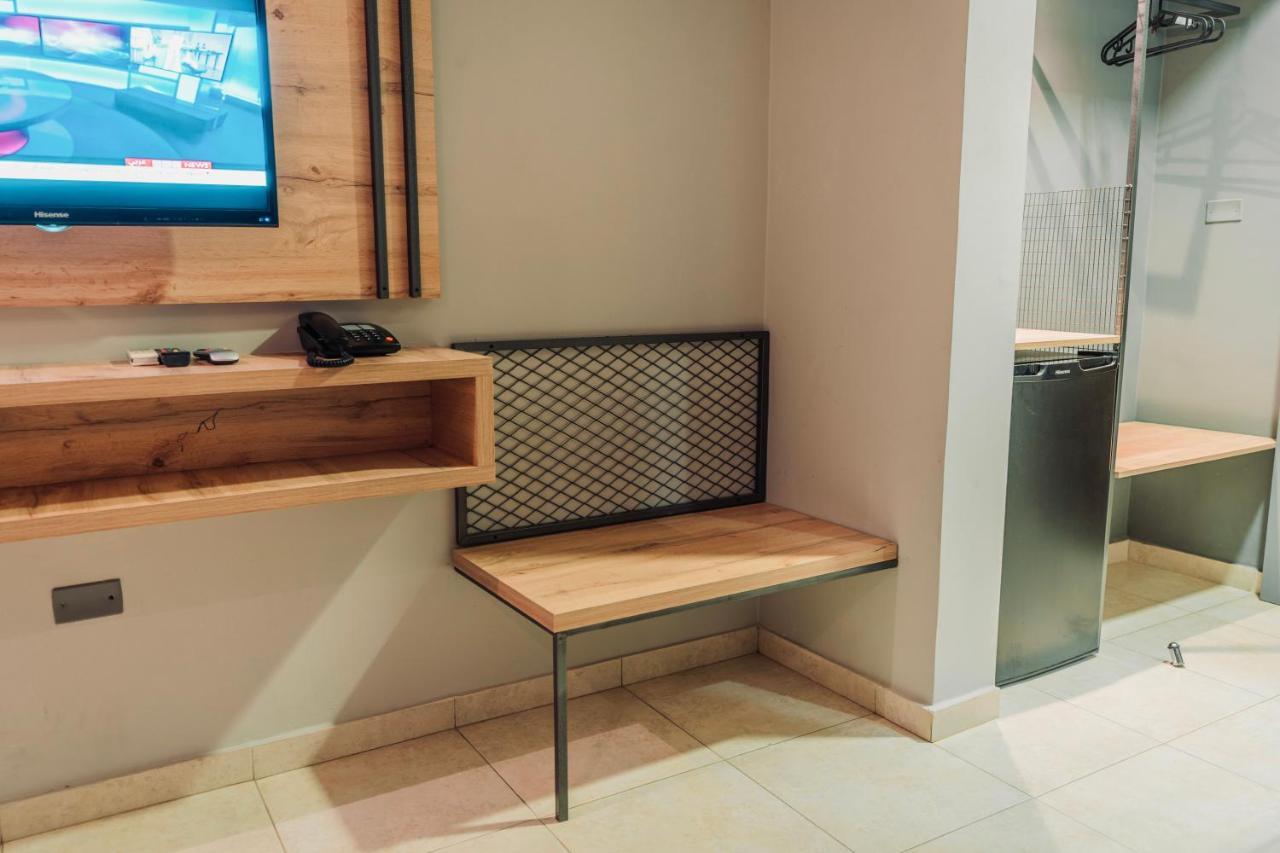 Baden Hotel Suites Amman Bagian luar foto