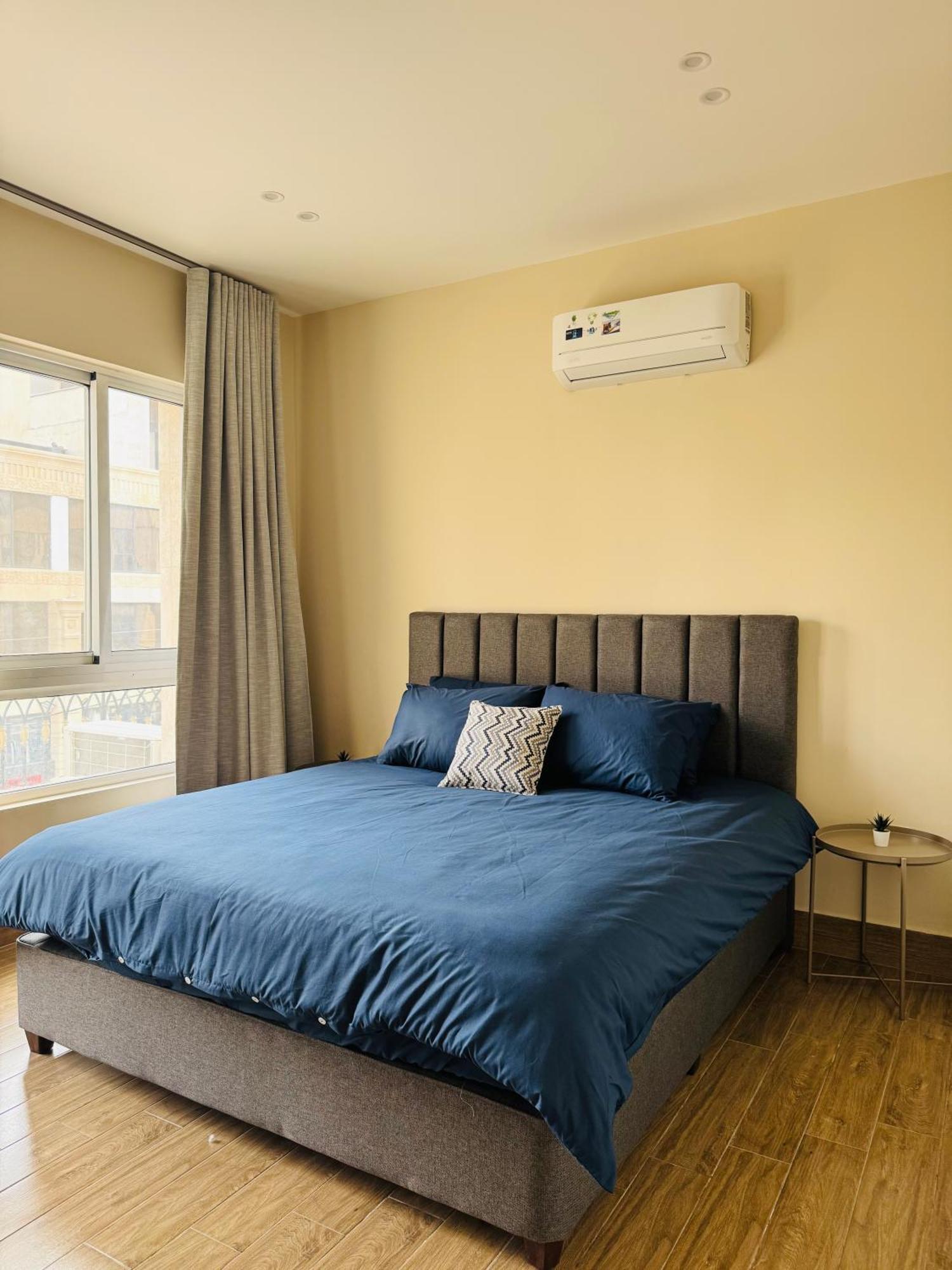 Baden Hotel Suites Amman Bagian luar foto