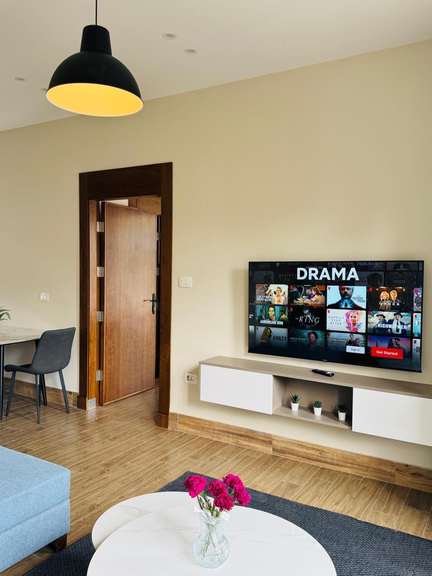 Baden Hotel Suites Amman Bagian luar foto