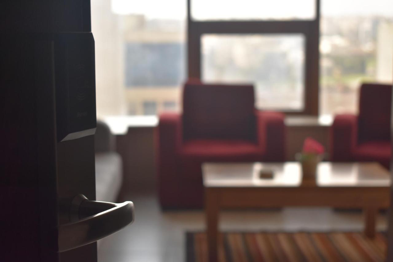 Baden Hotel Suites Amman Bagian luar foto